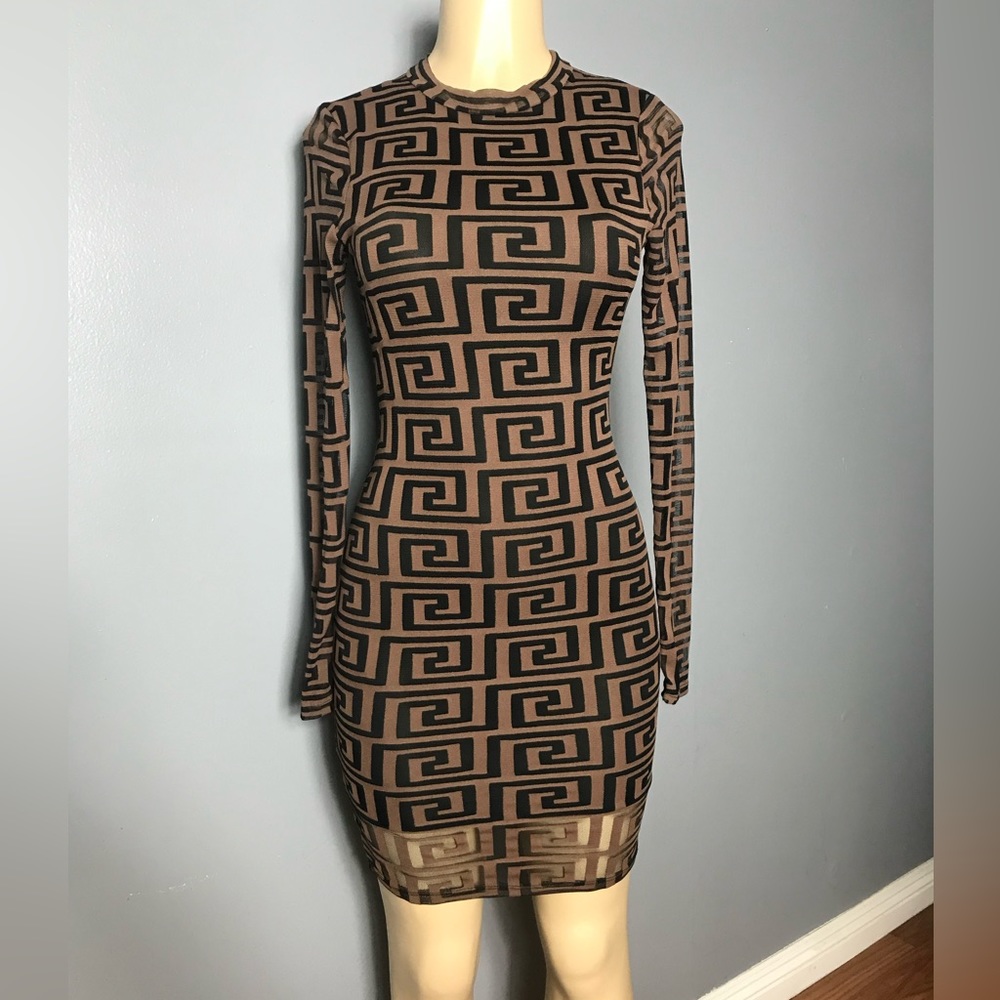 🤎Brown Long Sleeve Inspired Dress🤎